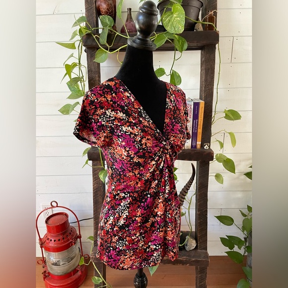 Van Heusen: Floral Cottagecore Blouse - Picture 13 of 17